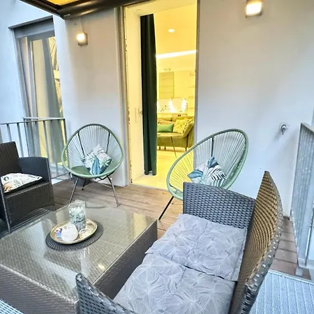 African Paradise With Jacuzzi & Sauna Apartment *