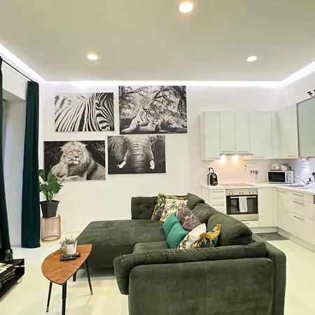 Apartment African Paradise With Jacuzzi & Sauna *