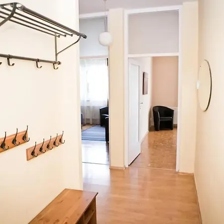 Krotti Hills Viena