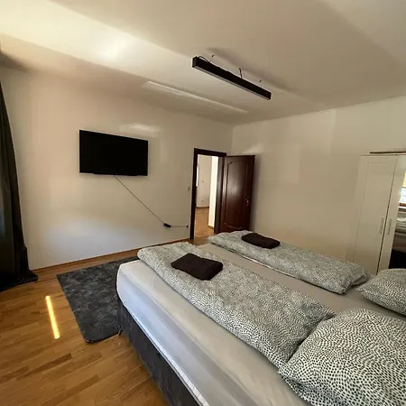 Aveni Apartment