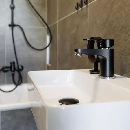 - Hauptbahnhof Apartment