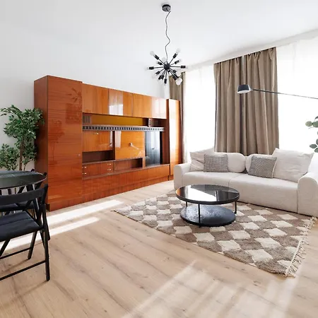 - Hauptbahnhof Apartment