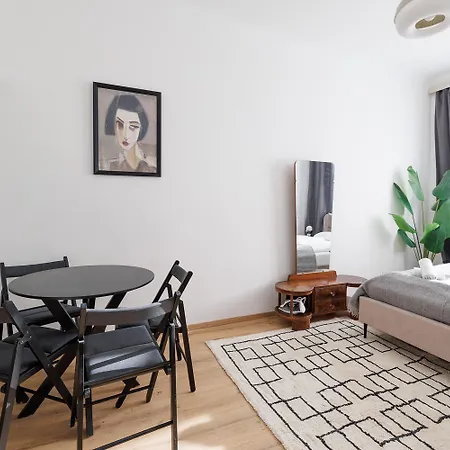 - Hauptbahnhof Apartment