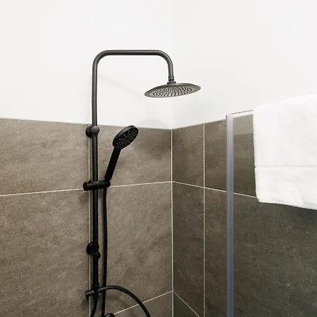 - Hauptbahnhof Apartment *