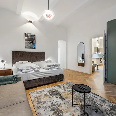 Apartment Easy Flat Votiv *