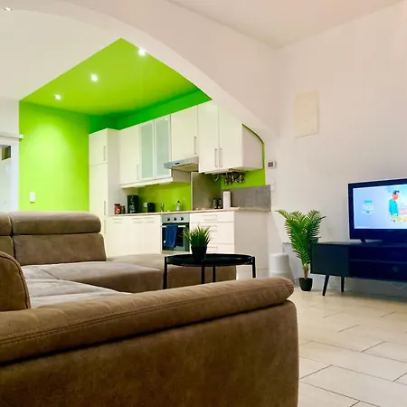 Centrally Located Included Netflix Viena