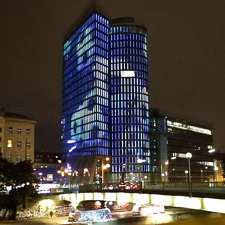 Family Deluxe A Stone Throw From The Centre And Danube Vienna