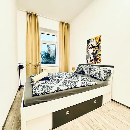 3br For 9p, 10min To Fac Platz Apartment