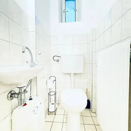 Apartment Comfy 3br In A Shared Apt, 10min To Fac Platz