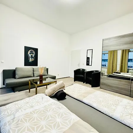 Apartment Comfy 3br In A Shared Apt, 10min To Fac Platz *