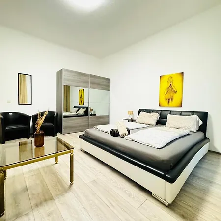 Apartment Comfy 3br In A Shared Apt, 10min To Fac Platz