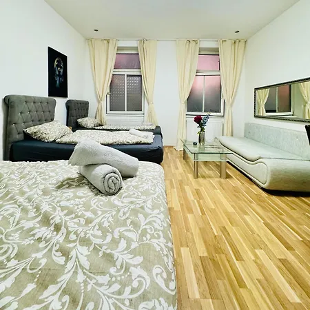 Apartment Chic For 5p, 12-min Walk To Augarten *