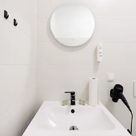 - Hauptbahnhof Apartment