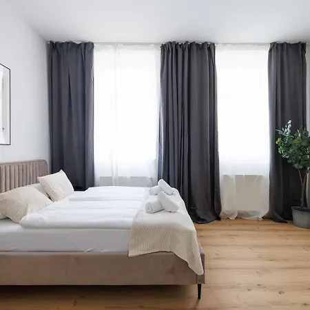 - Hauptbahnhof Apartment *