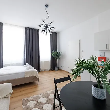 - Hauptbahnhof Apartment
