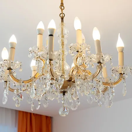 Che Apartment *