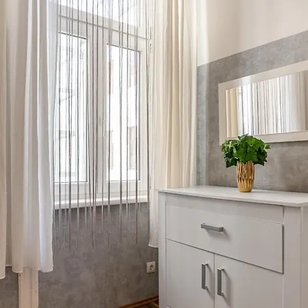 Cheerful 2br - Suitable For Longstays Apartment Vienna