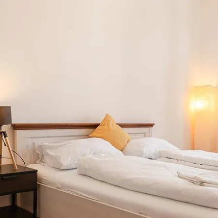 Apartment Cheerful 2br - Suitable For Longstays