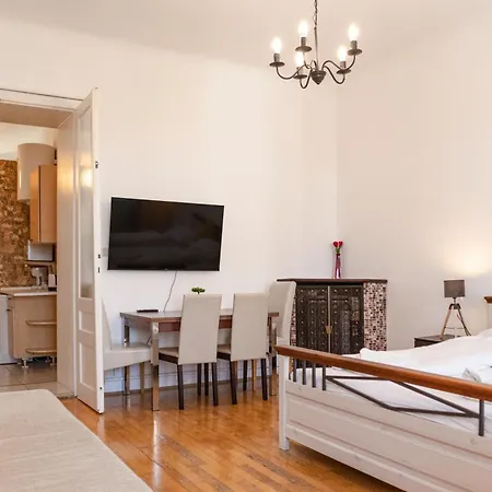 Apartment Cheerful 2br - Suitable For Longstays Vienna