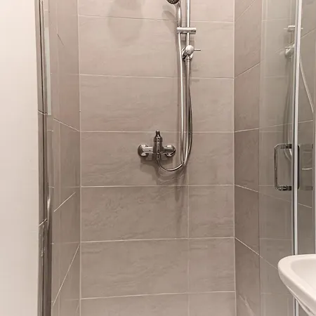 Apartment Stylish Wiener Stadthalle Vienna