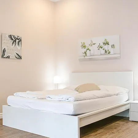 Stylish Wiener Stadthalle Apartment *