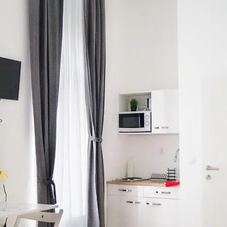 Apartmán 2 Spacious Apts For 6p, Only 7min To Stadthalle *