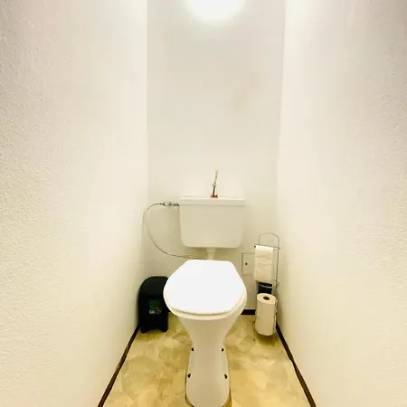 Comfy 3br In Prime Location *