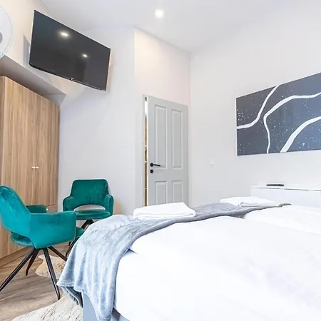Wiener Stadthalle Boutique - Ideal For Couples Apartment Wien