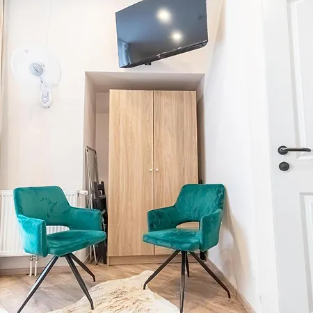 Apartment Wiener Stadthalle Boutique - Ideal For Couples *