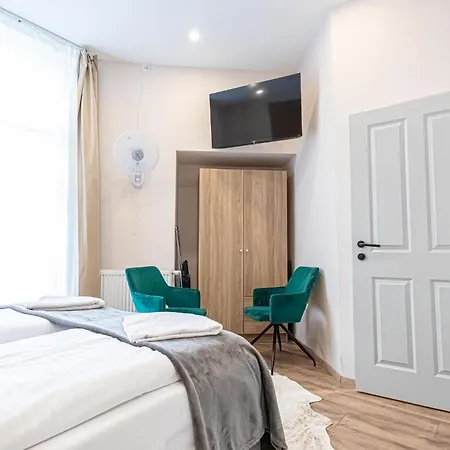 Apartment Wiener Stadthalle Boutique - Ideal For Couples *
