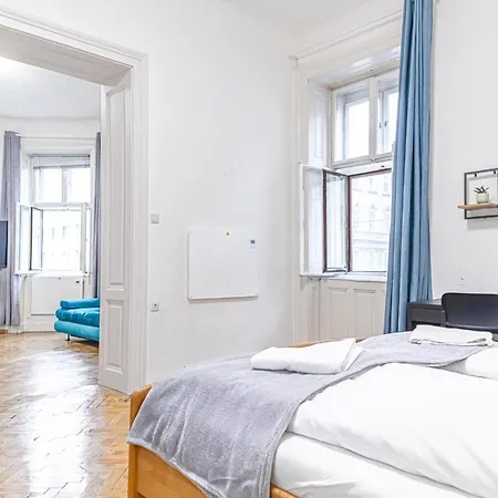 Family-friendly 2br Apt.-perfect For Longstays