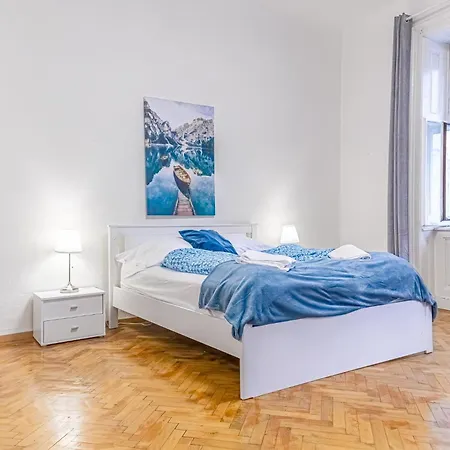 Family-friendly 2br Apt.-perfect For Longstays Apartment *