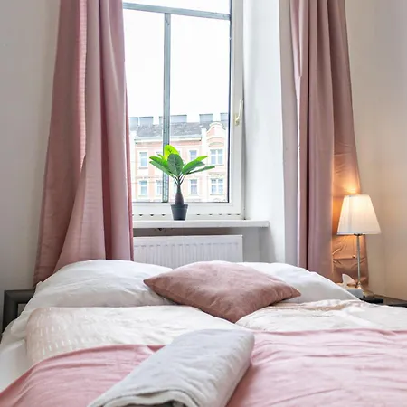 Apartment Massive 6br Shared At Millenium For Big Groups