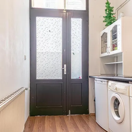 Apartment Modern 1br Apart- Suitable For Longstays *