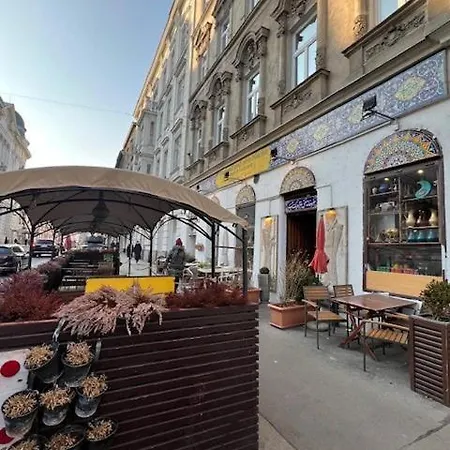City&more! Charmantes Mit Altbauflair! * Vienna