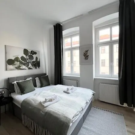 City&more! Charmantes Mit Altbauflair! Apartment