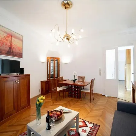 Apartment Premium Classical With Free Parking