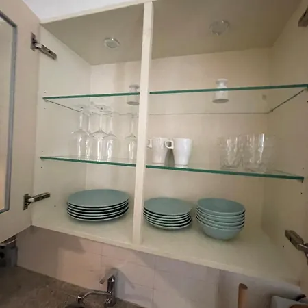 Premium Classical With Free Parking Apartment