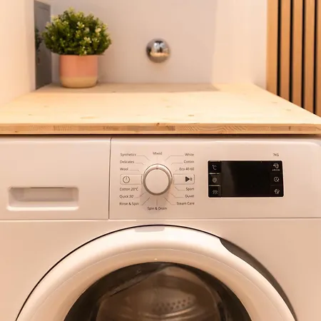 Myflat - Bright Near Station Vienne