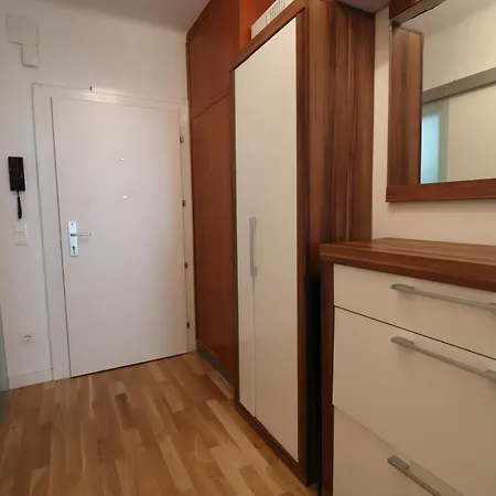 Exclusive Serviced Flat On Taborstrasse Vienna
