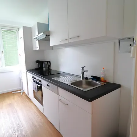 Exclusive Serviced Flat On Taborstrasse Apartment *