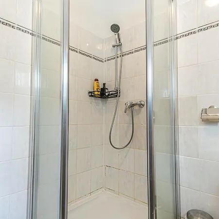 Apartment Comfort Modern 1br For Couples And Friends *