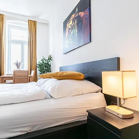 Apartment Explore Vienna: 1br Retreat Near Westbahnhof Vienna