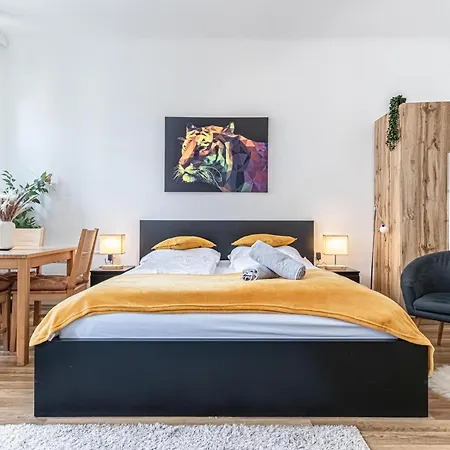 Explore Vienna: 1br Retreat Near Westbahnhof *