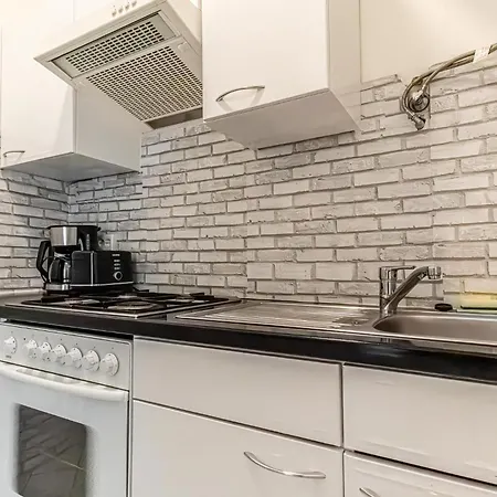 Explore Vienna: 1br Retreat Near Westbahnhof * Vienna