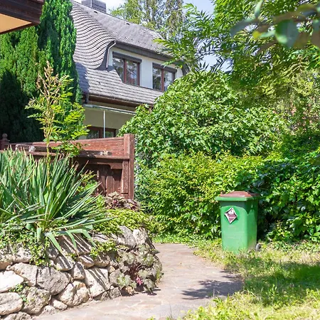 Exquisite In Shared With Garden & Parking
