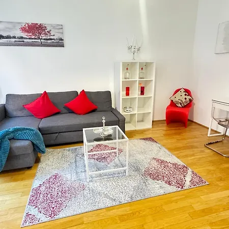 Charming Flat & Balcony Near Station L Bg5 Apartment