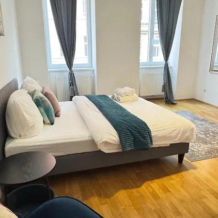 Apartment Charming Flat & Balcony Near Station L Bg5 *