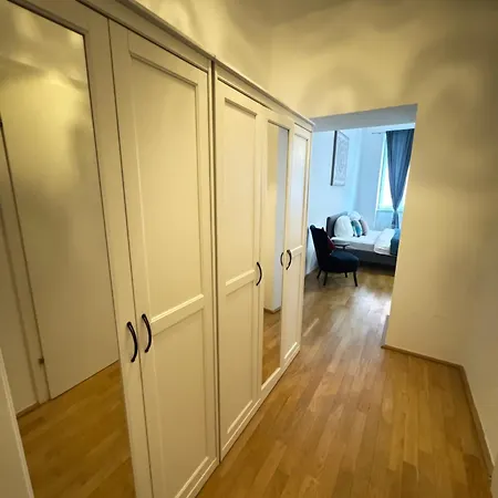 Charming Flat & Balcony Near Station L Bg5 Vienna