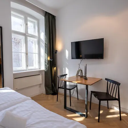 Apartment Josef's I Werkraum I Uno-city *
